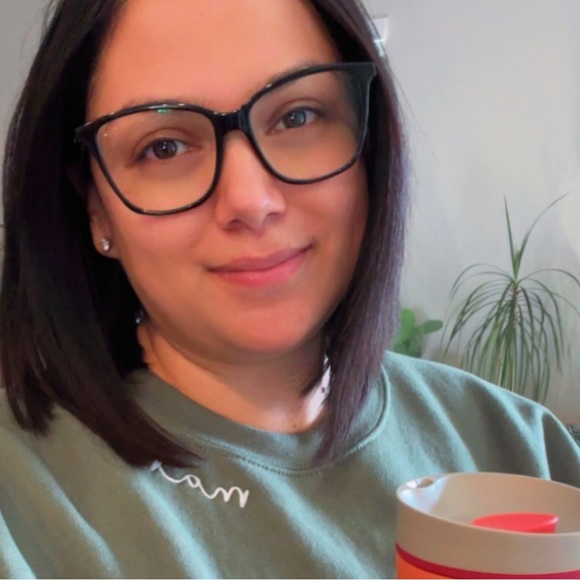 Meet your Posher, Bella - Picture 4 of 4